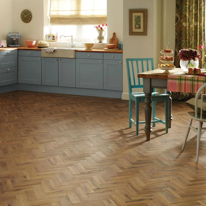 Rustic oak herringbone kitchen floor